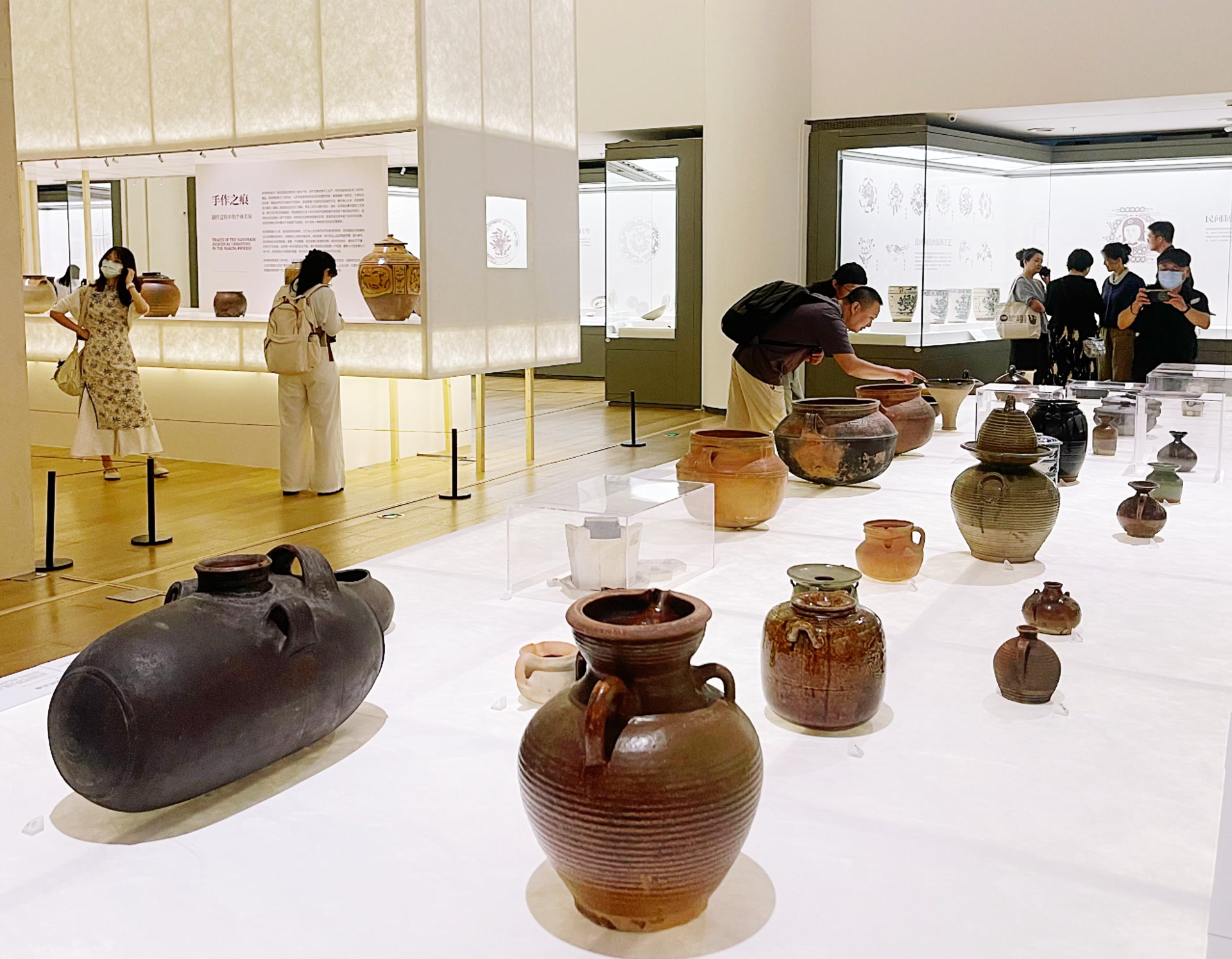 &ldquo;陶融万象:中国现代民间陶瓷艺术展&rdquo;开幕